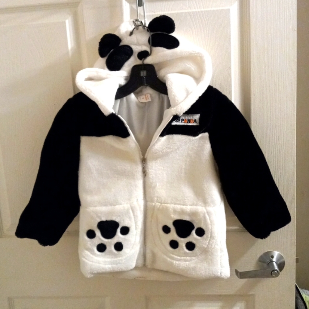 Panda Hoodie Coat NWOT Kids Size 3 Black and White Fleece 2 Pockets  Cut…